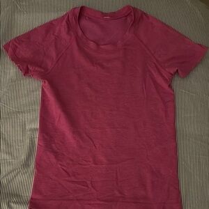 Lululemon - women’s swiftley tech short sleeve 2.0